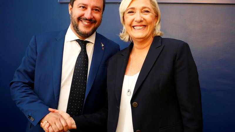 Fotografija: V Franciji in Italiji populizem, ki ga predstavljata Marine Le Pen in Matteo Salvini, temelji na odporu do nezakonitih migracij.
Foto: Max Rossi/Reuters