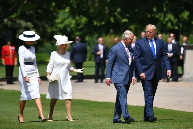 V obleki Dolce & Gabbana z vojvodinjo Cornwallsko ter princem Charlesom in Donaldom Trumpom ob obisku Buckinghamske palače 3. junija 2019 FOTO: Mandel Ngan/ AFP