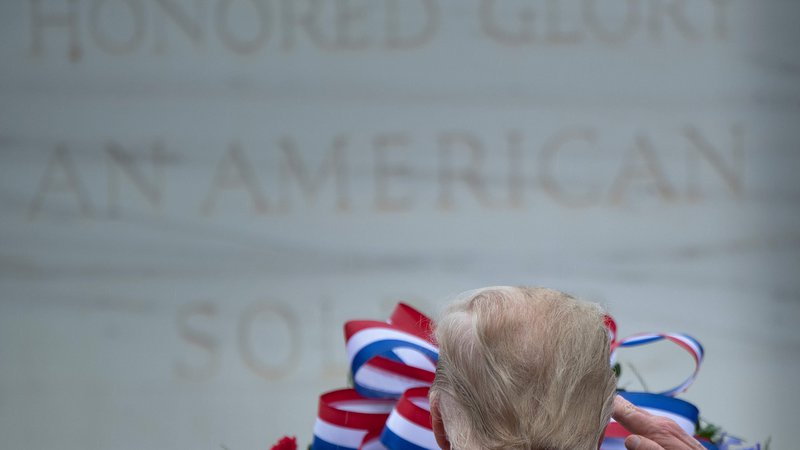 Fotografija: Pred odhodom v zgodovino. Foto Brendan Smialowski/AFP
