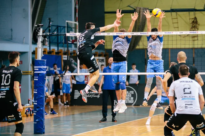 Kamniški sprejemalec Martin Kosmina je proti Salonitu dosegel 14 točk. FOTO: Klemen Brumec