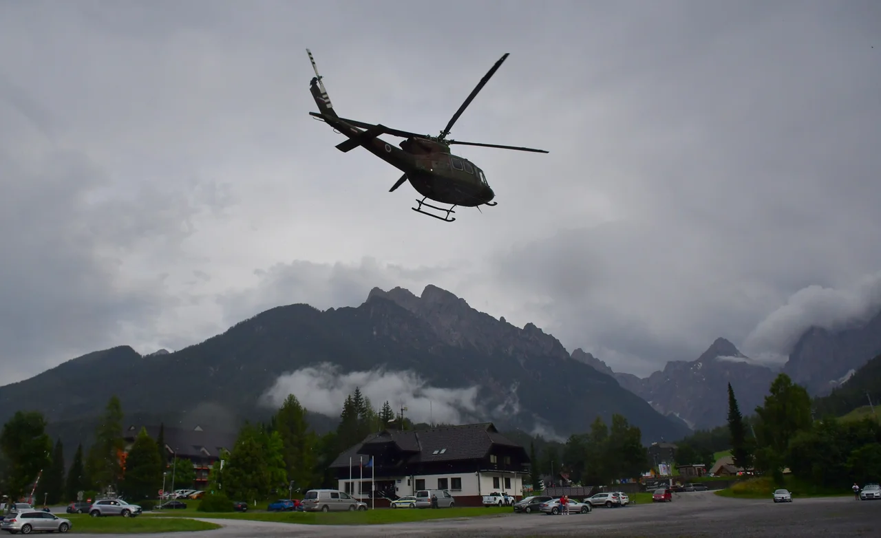 Fotografija: Reševanje v Kranjski Gori. FOTO: Egon Cokan