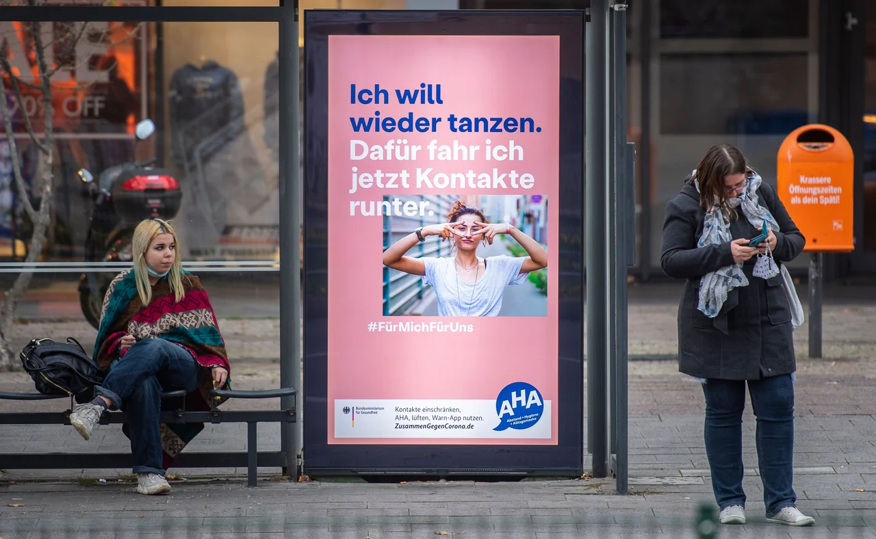 Fotografija: Kriza zaradi koronavirusa je razkrila vse tisto, česar se v času debelih krav nikoli ne vidi. FOTO: John Macdougall/AFP
