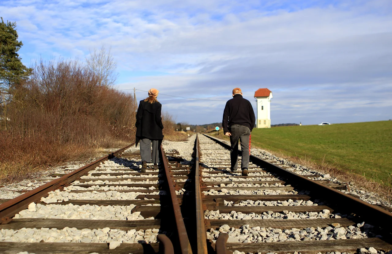 Fotografija: Zaradi drugega vala pandemije bo gospodarsko okrevanje precej daljše, kot je večina pričakovala še septembra FOTO: Roman Šipić/Delo