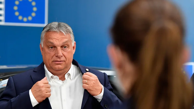 Fotografija: Tudi iz evropske ljudske stranke (EPP), v kateri še vedno vztraja Fidesz madžarskega premiera Viktorja Orbána, prihajajo jasni pozivi, da ne bi smeli popuščati zahtevam Budimpešte. FOTO: John Thys/Afp