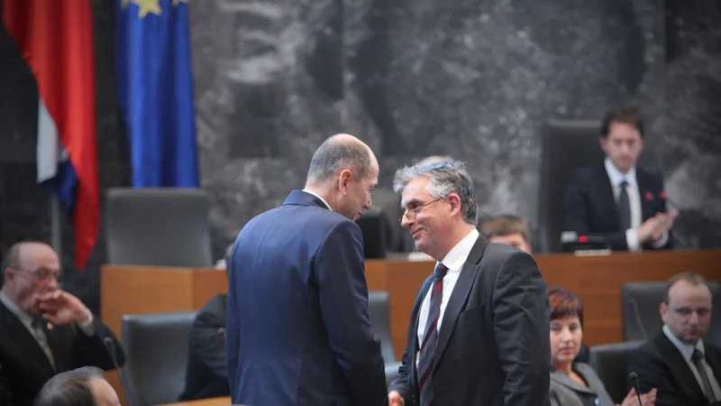 &raquo;Pismo predsednika vlade evropskim voditeljem zagotovo ne koristi interesom Slovenije, postavlja nas med problematične države, kamor nikoli nismo sodili. To terja resno razpravo,&laquo; je na twitterju zapisal Tomaž Gantar. FOTO: Jure Eržen/Delo