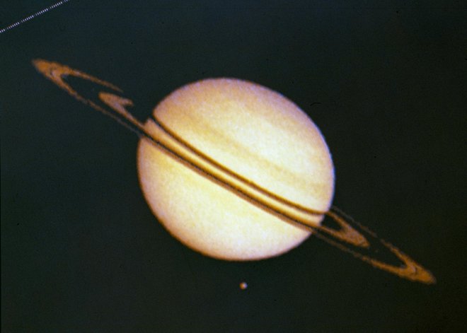 Fotografija Saturna, ki jo je posnela sonda Pioneer 11. FOTO: Nasa Ames