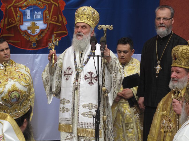 Ustoličenje patriarha Irineja v Peći leta 2010. FOTO: Vili Einspieler/Delo