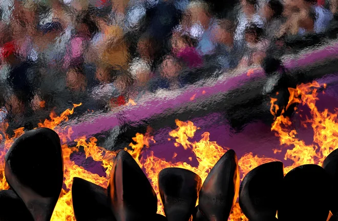 Približno v času olimpijskih iger v Tokiju naj bi bila cepiva proti koronavirusu že splošno dosegljiva. Foto:Matej Družnik/Delo