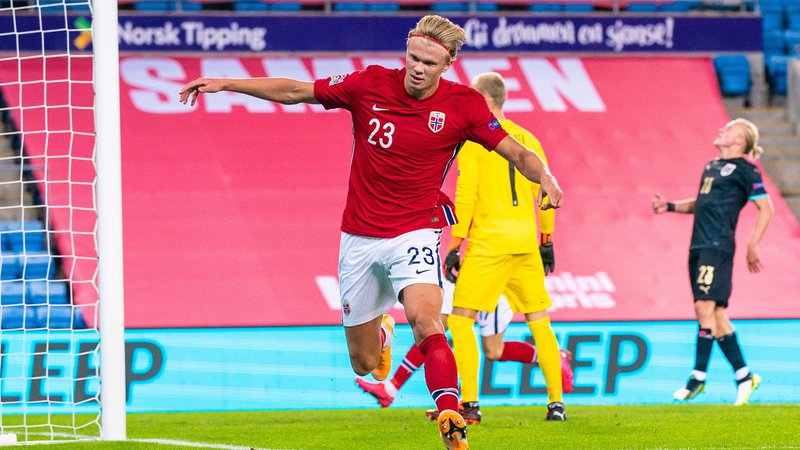 Fotografija: Erling Håland je pri 20 letih norveški nogometni junak. FOTO: Reuters