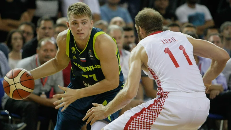 Fotografija: Luka Dončić zaradi obveznosti v ligi NBA ni dobil dovoljenja za tokratno igranje v slovenskem dresu. FOTO. Matija Djanješić/Cropix