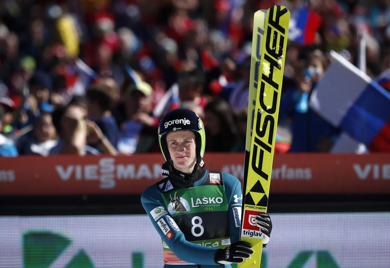 Fotografija: Planica? Najprej se bo treba uvrstiti v ekipo, v kateri bodo le štirje. Na letalnicah smo bili Slovenci vedno močni in letos ne bo drugače, pravi Prevc. FOTO: Matej Družnik