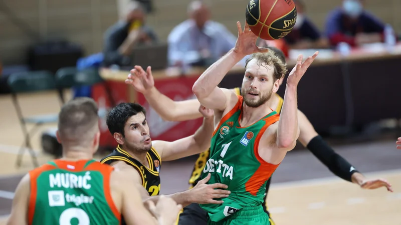 Jaka Blažič ni bil najboljši strelec Cedevite Olimpije, a je presegel&nbsp; 20 točk za peto zmago v ligi ABA. FOTO: Liga ABA