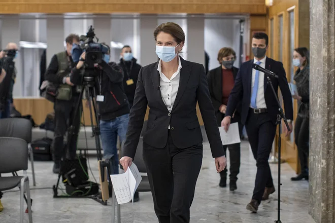 Alenka Bratušek&nbsp;je ponovila, da Madžari in premier <strong>Viktor Orbán</strong> nikakor niso potrebni pri drugem tiru. FOTO: Voranc Vogel/Delo