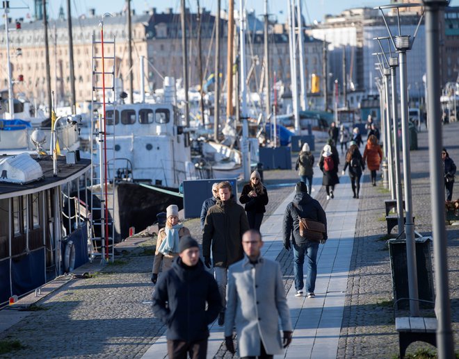 Švedska vlada poziva ljudi, naj se izognejo javnemu potniškemu prometu. FOTO: Tt News Agency via Reuters