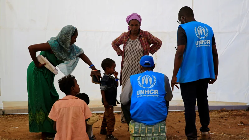 Fotografija: Begunci, ki so se z regije Tigre zatekli v sosednji Sudan. FOTO: Mohamed Nureldin Abdallah/Reuters