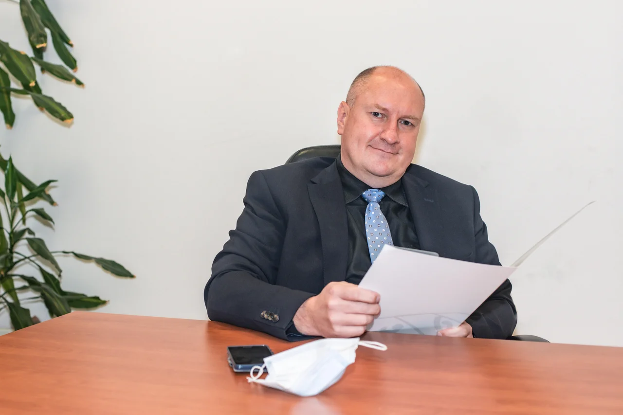 Fotografija: »Pomembno je spodbujati interdisciplinarnost in ambicioznost, ki sta pomembni za preboje v znanosti,« poudarja Robert Repnik, direktor ARRS. Foto Mariborinfo