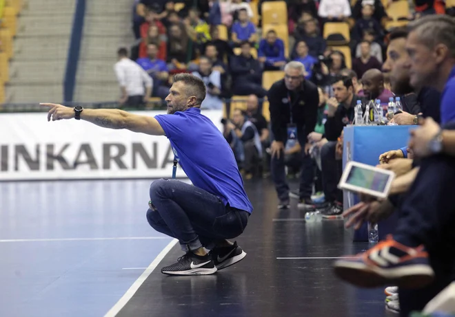 Celjski trener Tomaž Ocvirk je pred dvema letoma Nantesu vzel točko, bo tudi tokrat Zlatorog zapuščal nasmejan? FOTO: Mavric Pivk