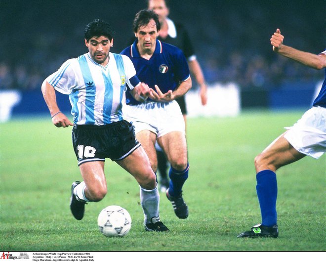 Diego Maradona je sopomenka za številne uspehe argentinske reprezentance. FOTO: Reuters