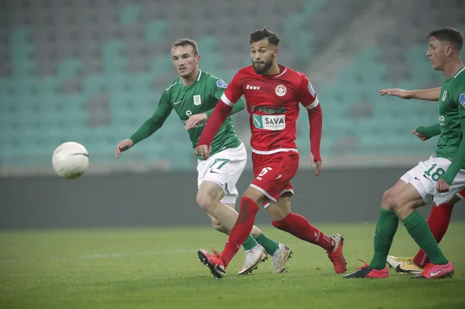 Olimpija se je povzpela na drugo mesto. FOTO: Uroš Hočevar/Delo