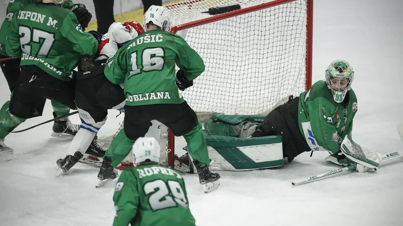 Fotografija: Olimpija ohranja dobro formo. FOTO: Uroš Hočevar/Delo