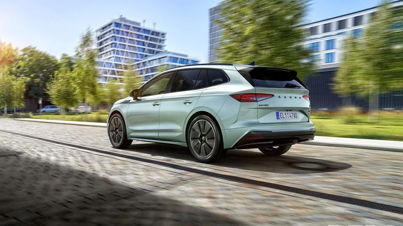 Fotografija: Prihodnje leto bo trg popestrila škoda enyaq, ki bo pripravljena na sorodni osnovi kot volkswagen ID.4. Foto arhiv proizvajalca
