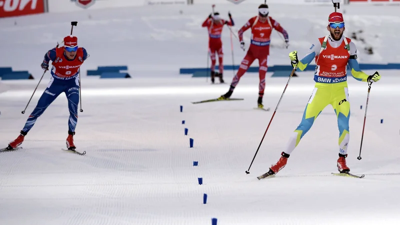 Fotografija: Kontiolahti je bil leta 2015 tudi prizorišče svetovnega prvenstva, na katerem je Jakov Fak (desno) osvojil naslov svetovnega prvaka v na 15 kilometrski razdalji. FOTO: Lehtikuva Lehtikuva/Reuters