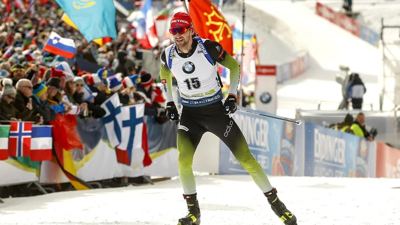 Fotografija: Jakov Fak se v tej sezoni želi vrniti na stopničke, na katerih je bil nazadnje na OI v Pjongčangu 2018. FOTO: Matej Družnik/Delo