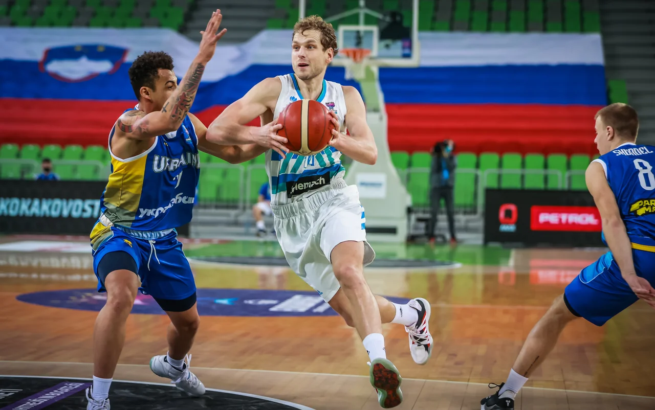 Fotografija: Jaka Blažič je bil s 23 točkami prvi strelec tekme. FOTO: FIBA