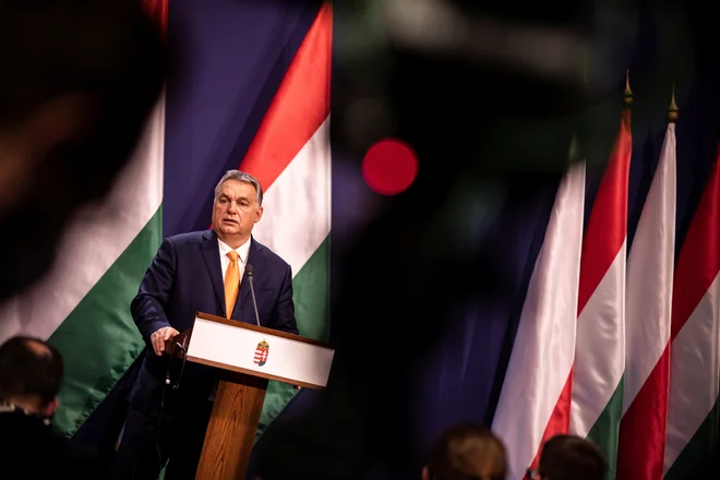 V delegaciji stranke Fidesz v Evropskem parlamentu so odločitev njihovega kolega pospremili z obžalovanjem in pri tem izpostavili njegovo vlogo kot vodja delegacije. FOTO: Zoltan Fischer/Reuters