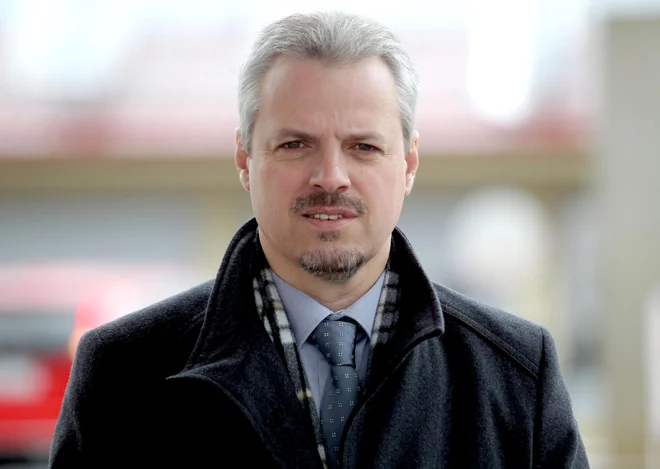 Robert Smrdelj, predsednik Združenja občin Slovenije: Najpomembnejša je strokovna ocena: če je okužb zaradi prepovedi prehajanja občinskih meja manj, je ukrep smiseln. FOTO: Roman Šipič/Delo
