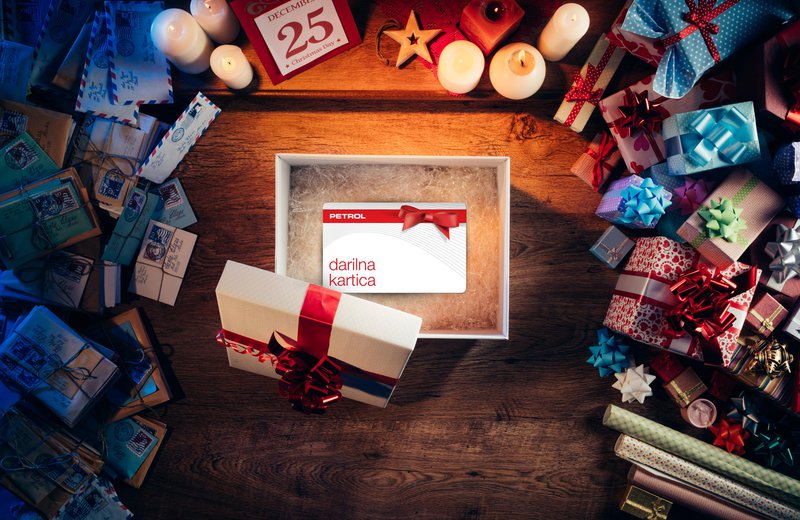 Fotografija: Petrolova darilna kartica je na kožo pisana prav vsakemu. FOTO: Shutterstock