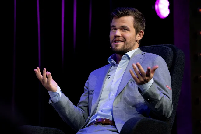 Magnus Carlsen (na fotografiji) je moral priznati premoč Wesleyju Soju. FOTO: Claus Bech/Reuters