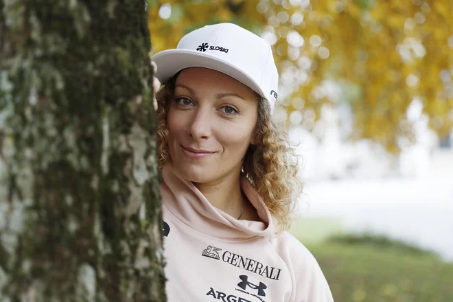 Ilka Štuhec je sproščena pred prihajajočo premiero zime v hitrih disciplinah. FOTO: Leon Vidic/Delo