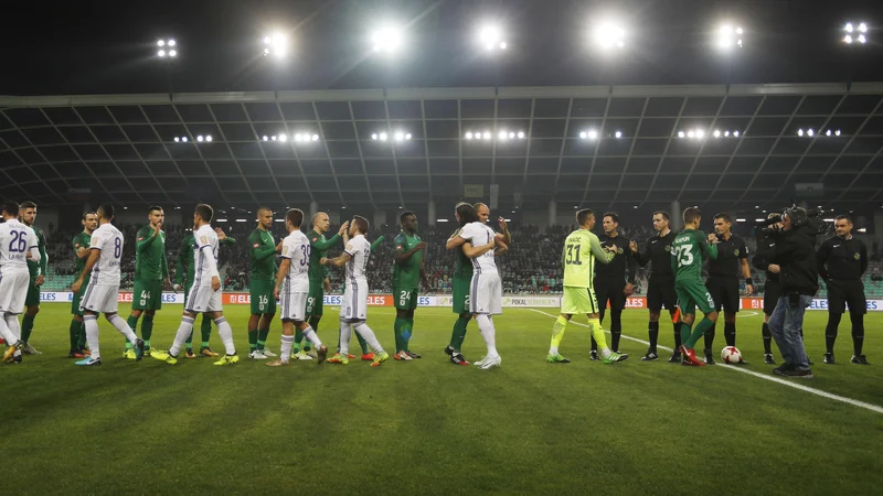 Fotografija: Zadnji derbi v Stožicah je pripadel Ljubljančanom, nazadnje pa sta se tekmeca merila oktobra v Ljudskem vrtu, ko ni bilo zmagovalca. FOTO: Leon Vidic