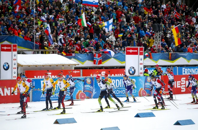 Takole je hitel med pokljuško tekmo Jakov Fak 26. januarja letos. FOTO: Matej Družnik