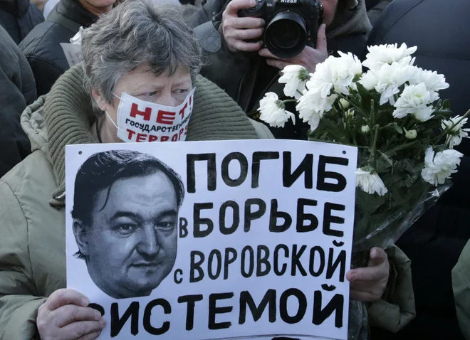 Pokojni ruski odvetnik Sergej Magnitski je v zadnjem desetletju simbol boja proti kršitvam človekovih pravic. Foto: Tatjana Makejeva/Reuters