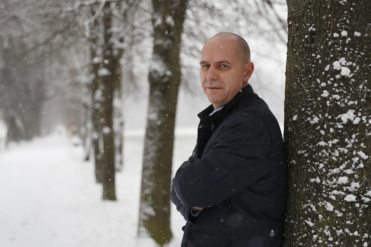 Fotografija: V Kulu smo se uskladili glede koalicijskega programa, glede načrta ukrepov proti epidemiji, delamo na programu za zdravstvo in pripravi nacionalnega načrta za okrevanje in odpornost. In odlično nam gre pri tem.
FOTO: Leon Vidic/Delo