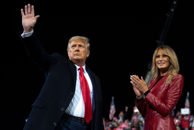 Trump je konec tega tedna nastopil v Georgiji, na fotografiji skupaj s prvo damo Melanio. FOTO: Andrew Caballero-reynolds/AFP