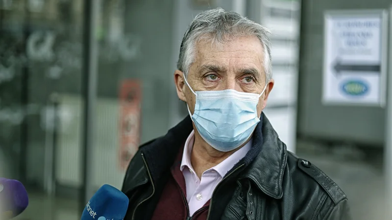 Tomaž Gantar ni želel ne ugibati ne napovedati, kaj bo v sredo odločila vlada.&nbsp;FOTO: Blaž Samec/Delo