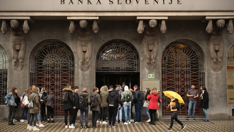 Fotografija: Računsko sodišče ugotavlja številne pomanjkljivosti nadzorne vloge Banke Slovenije. FOTO: Jure Eržen/Delo