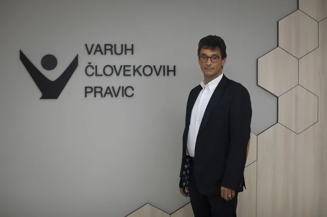 Vse več je verbalnih napadov, podpihovanj, ustrahovanj, pa tudi neposrednih groženj s smrtjo, opozarja Peter Svetina, varuh človekovih pravic. FOTO: Voranc Vogel/Delo