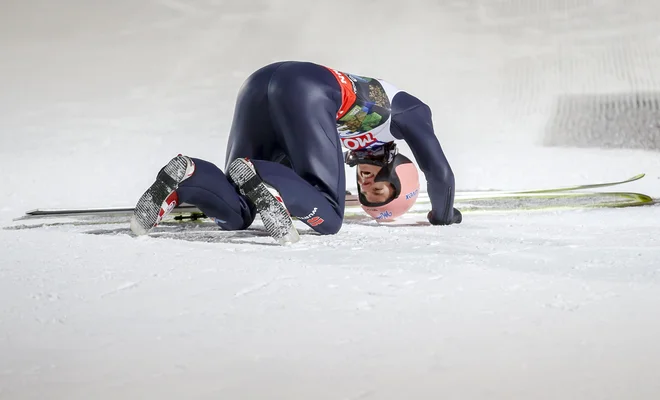 Karl Geiger je svetovni prvak v poletih. FOTO: Matej Družnik/Delo