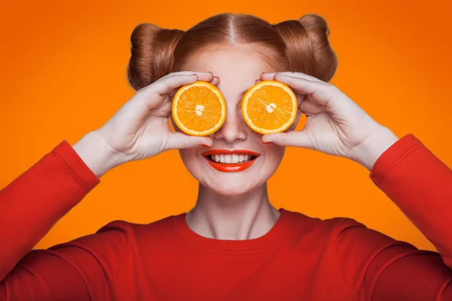 Vitamin C in vitamin E, če ni posebne povečane zahteve po njunem uživanju, sta trenutno iz mode. Nimamo dobrih raziskav, ki bi potrdile ugoden učinek velikih odmerkov na imunski sistem. FOTO: Getty Images