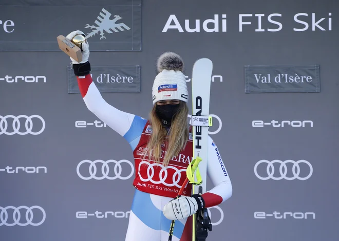 Corinne Suter je dobila uvodni smuk sezone. FOTO: Eric Gaillard/ Reuters