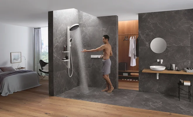 Dizajnerski tuš Rainfinity zagotavlja izkušnjo tuširanja, kakršne še niste doživeli. FOTO: Hansgrohe