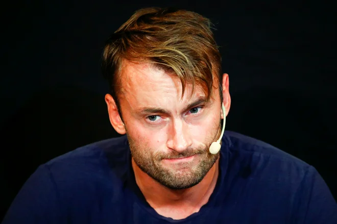 Petter Northug se je pri prehitri vožnji sam snemal na telefon. FOTO: Terje Pedersen/Scanpix/Reuters