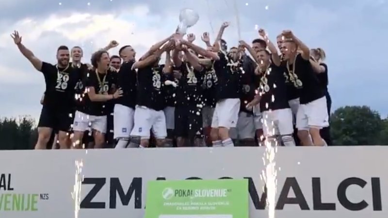 Fotografija: Sobočani so jesenski del nogometnega prvenstva zaokrožili z zmagovalnim derbijem v režiji slovenskih fantov. FOTO: NZS/Twitter