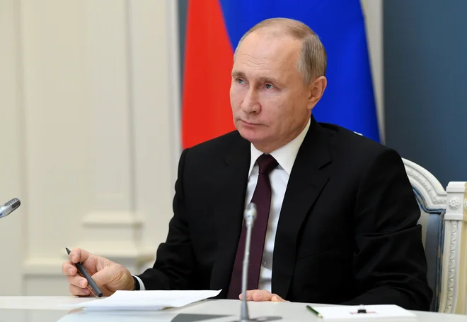 Ruski predsednik bo do smrti imun na sodne pregone. FOTO: Sputnik Via Reuters