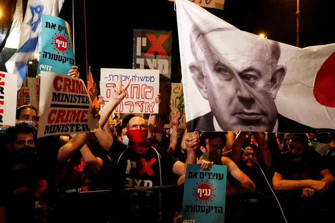 Protesti proti Benjaminu Netanjahuju. FOTO: Ronen Zvulun/Reuters