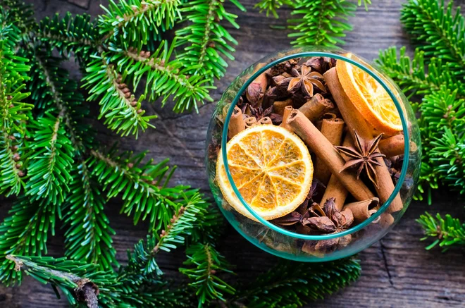 Posodice z doma izdelani potpurijem vas ne bodo razočarale. FOTO Nellisyr Getty Images/istockphoto
